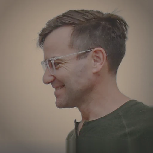 Portrait of Scott Burkholder, guest host of the September 10 session